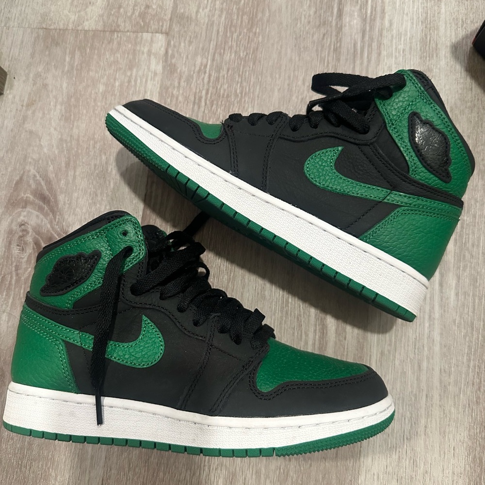 Jordan 1 Retro High Pine Green Black (GS)